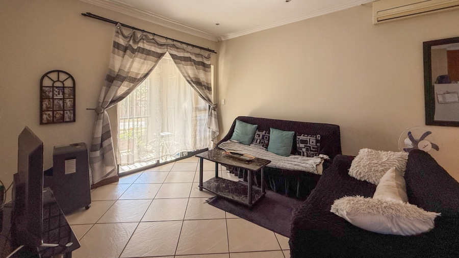 To Let 2 Bedroom Property for Rent in Melodie North West